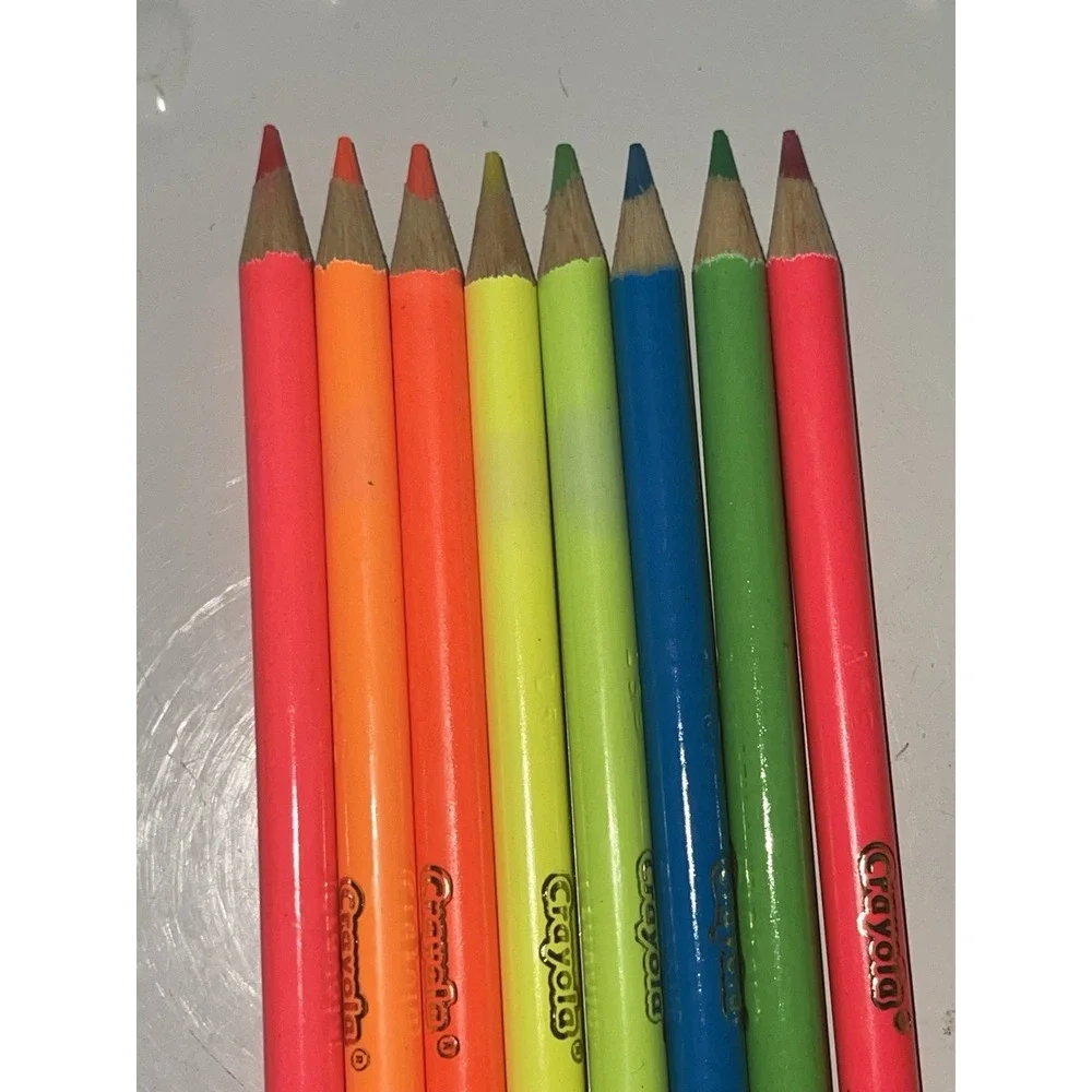 Crayola Extreme Colors Pencils Set of 8 (CYO681120)